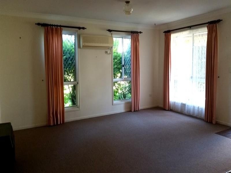 48 Moore Crescent, Wilsonton QLD 4350