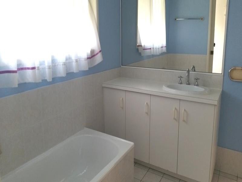 48 Moore Crescent, Wilsonton QLD 4350