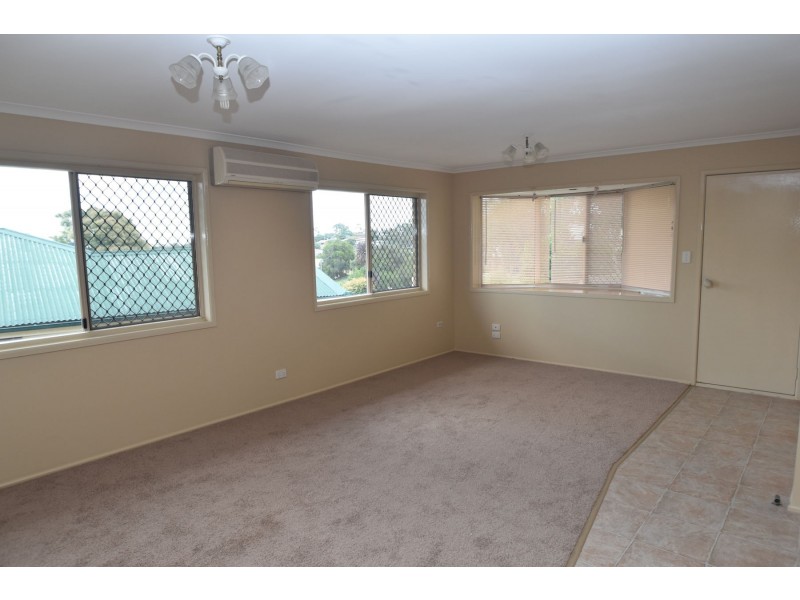 4 Nolan Court, Darling Heights QLD 4350