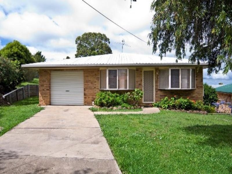 4 Nolan Court, Darling Heights QLD 4350