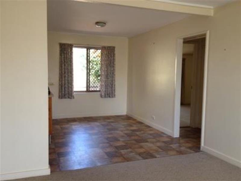 2/4 Brendanbri Street, Kearneys Spring QLD 4350