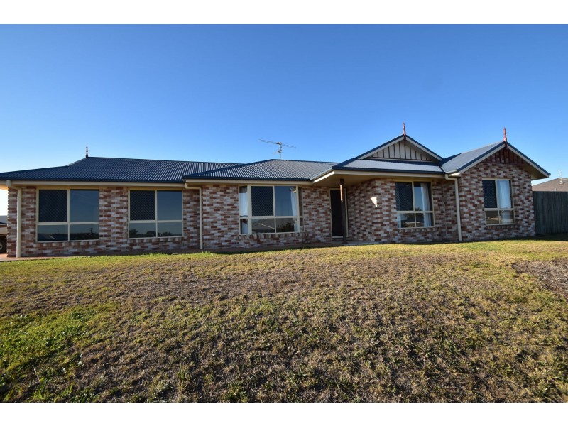 8 Ashford Drive, Wyreema QLD 4352