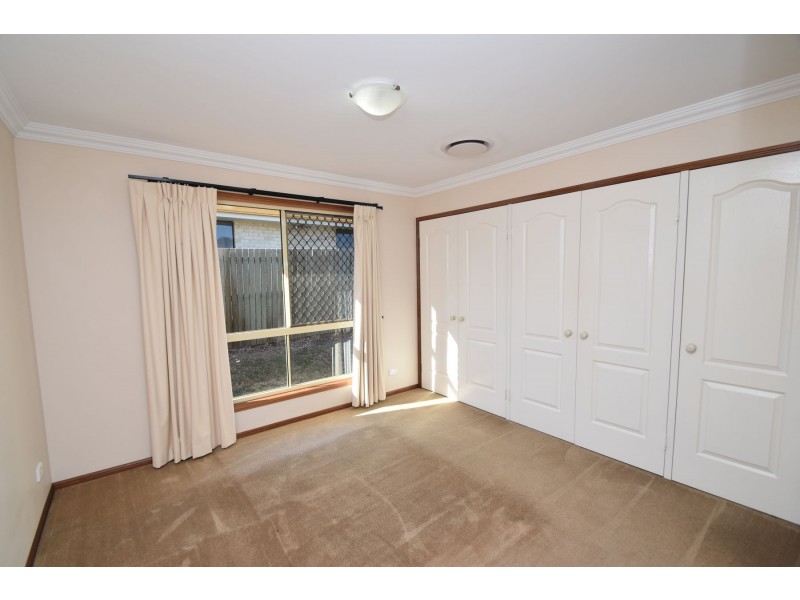 8 Ashford Drive, Wyreema QLD 4352