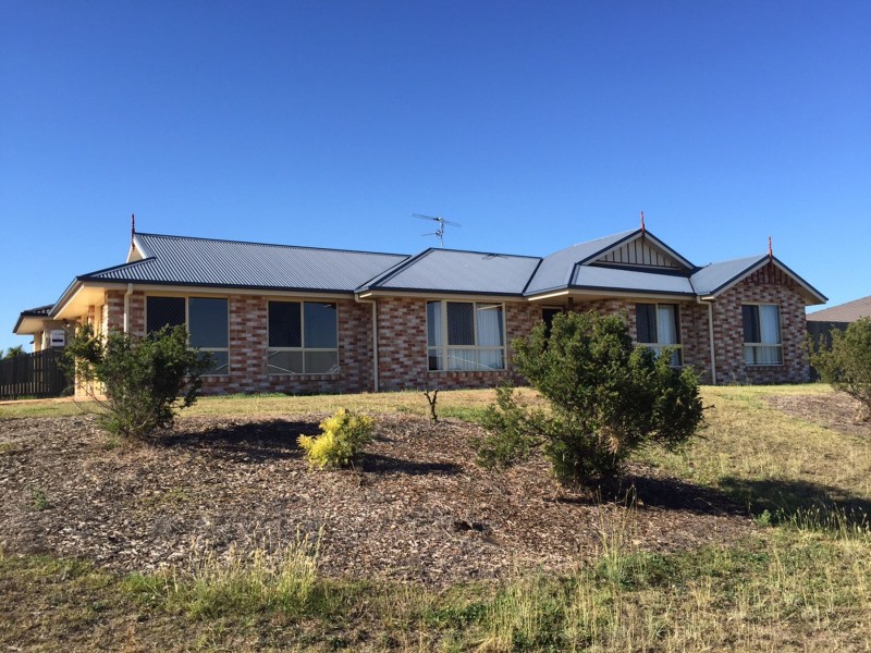 8 Ashford Drive, Wyreema QLD 4352
