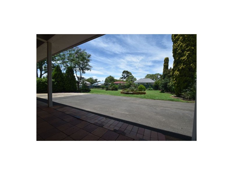 4/277 Bridge Street, Newtown QLD 4350