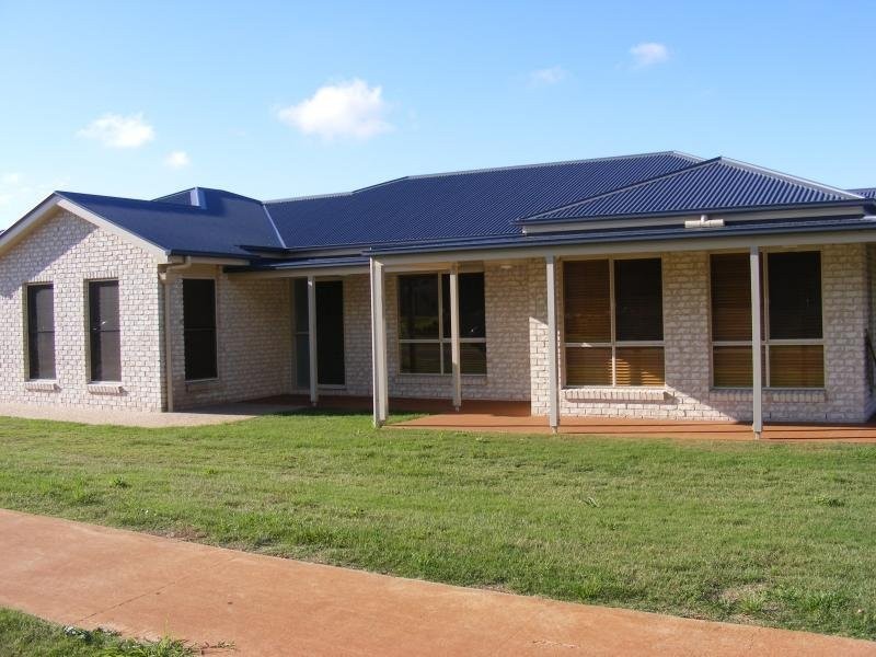 1 Prime Minister Drive, Middle Ridge QLD 4350