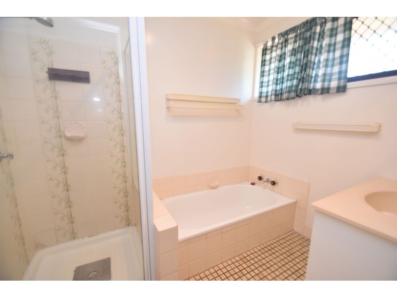 37 Hibiscus Drive, Centenary Heights QLD 4350