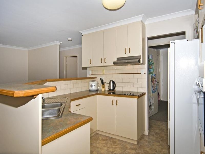 10 Gouldson Drive, Kearneys Spring QLD 4350