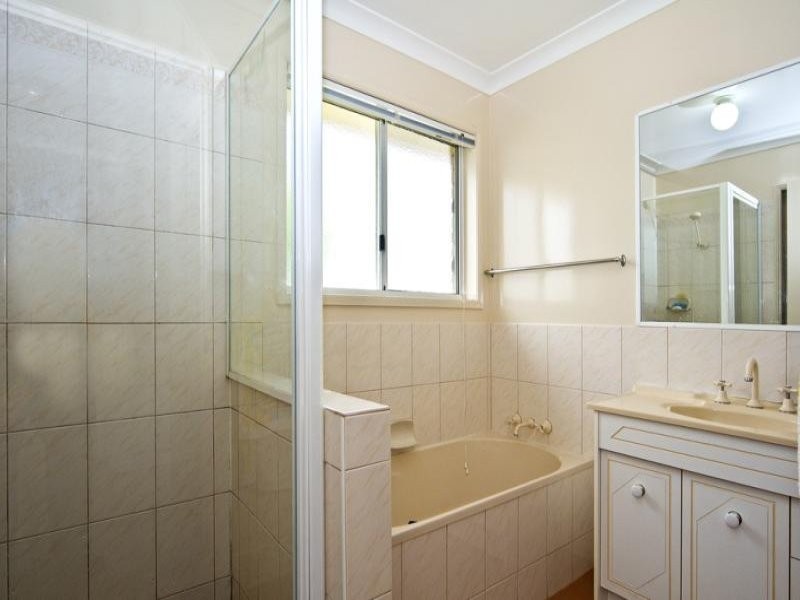 10 Gouldson Drive, Kearneys Spring QLD 4350