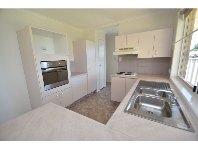 7 Blueberry Ash Court, Glenvale QLD 4350