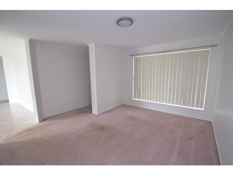 7 Blueberry Ash Court, Glenvale QLD 4350