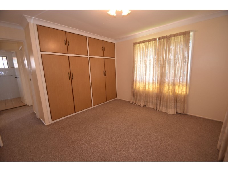 2/79 Anzac Avenue, Newtown QLD 4350