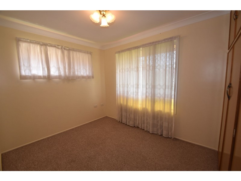 2/79 Anzac Avenue, Newtown QLD 4350