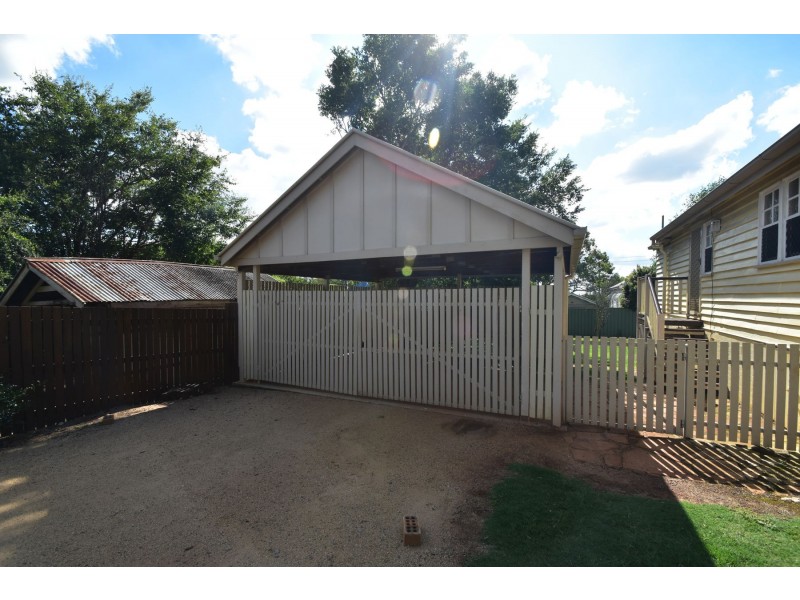3 Sir Street, North Toowoomba QLD 4350