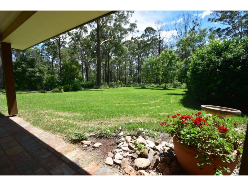 10 Diosma Drive, Highfields QLD 4352