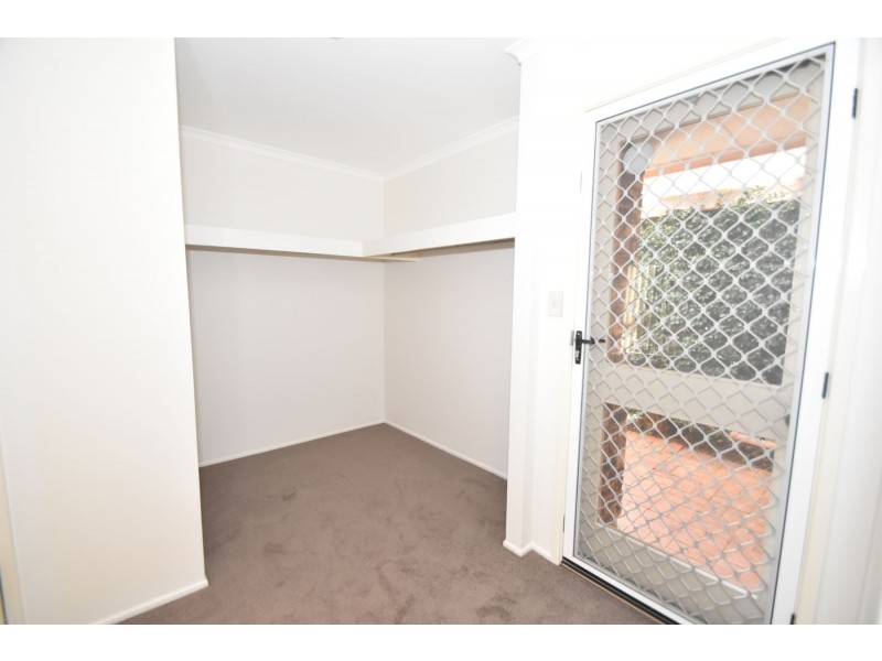 293 Mackenzie Street, Centenary Heights QLD 4350