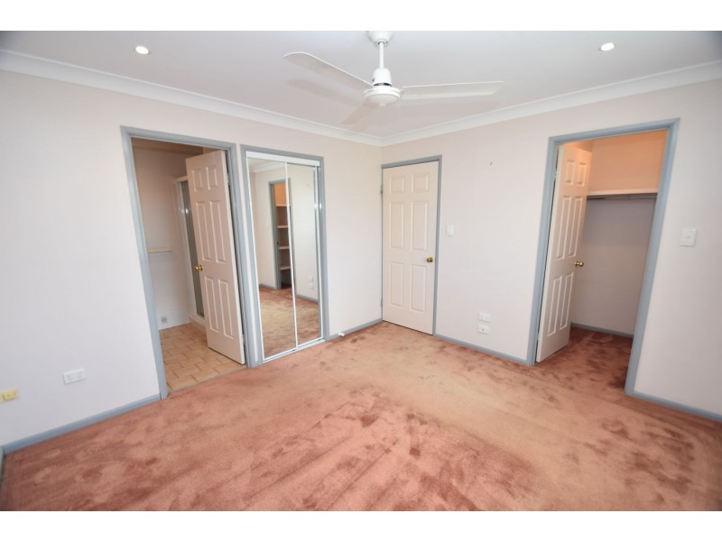 5/2 Roser Close, Kearneys Spring QLD 4350