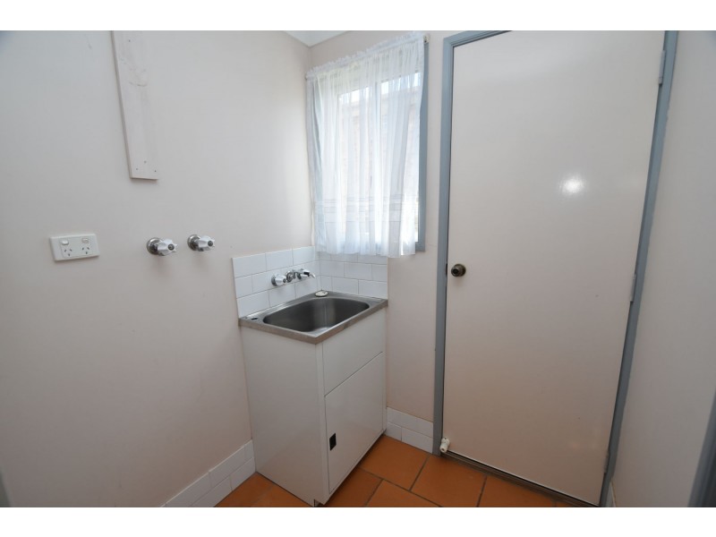 5/2 Roser Close, Kearneys Spring QLD 4350