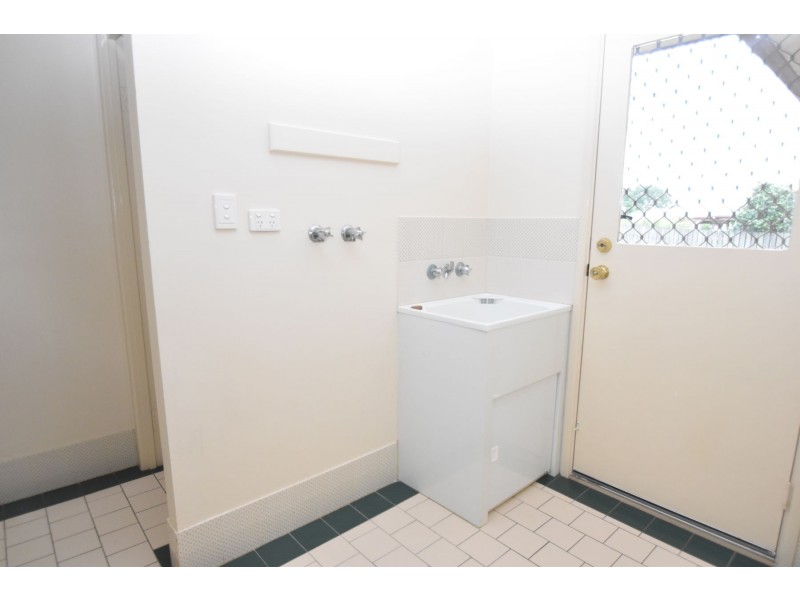 1 Stoneyhurst Court, Glenvale QLD 4350