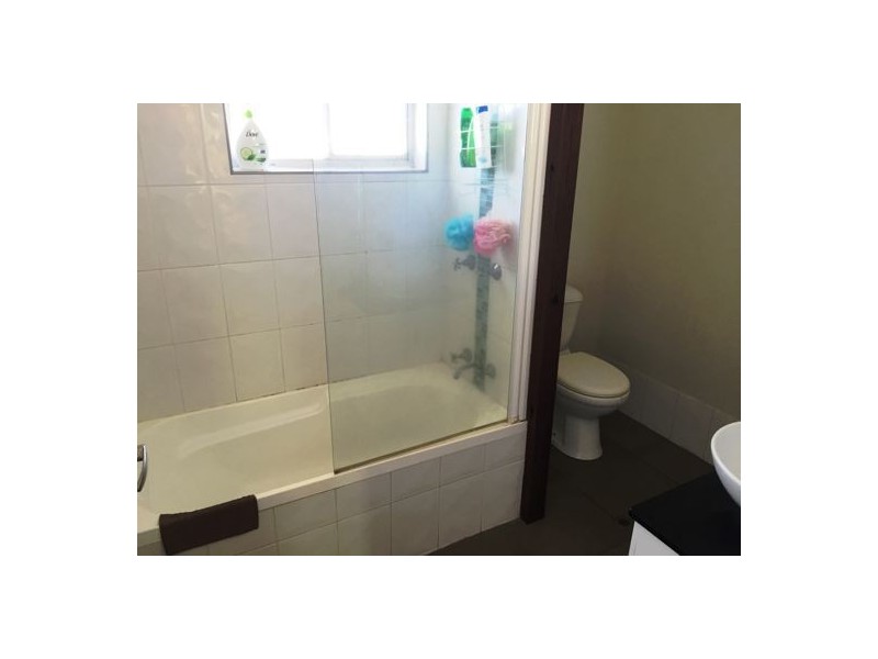 1/3 Pierce St, South Toowoomba QLD 4350