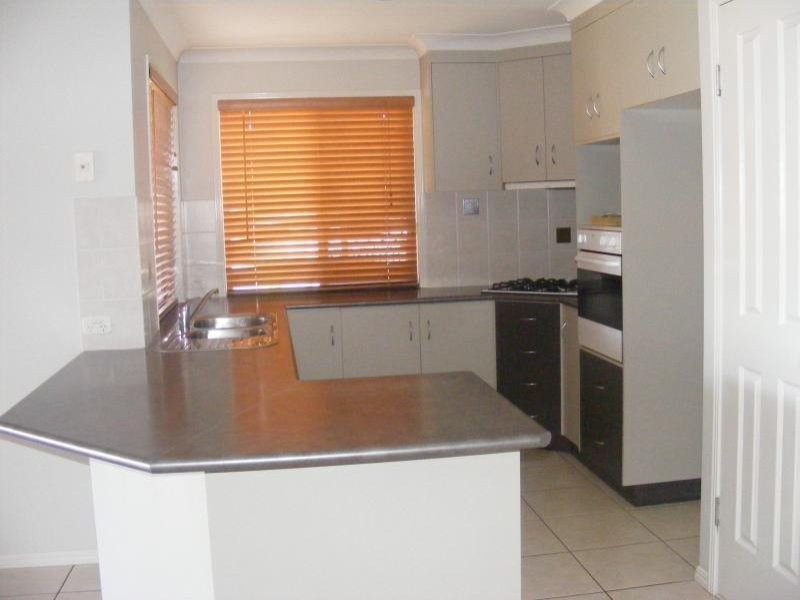9 Prime Minister Drive, Middle Ridge QLD 4350