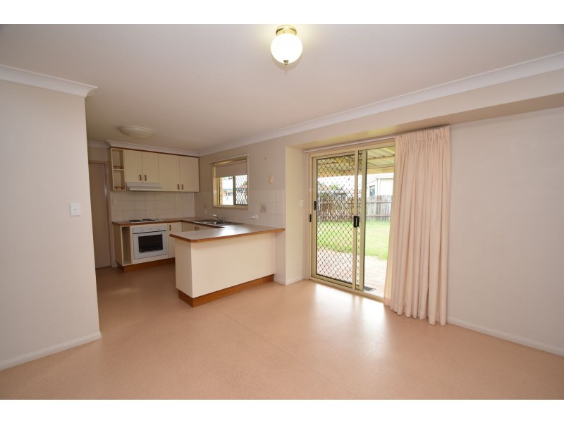 3 Bernborough Court, Glenvale QLD 4350