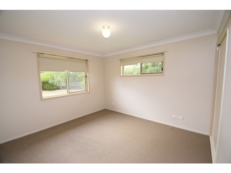 3 Bernborough Court, Glenvale QLD 4350