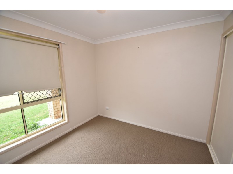 3 Bernborough Court, Glenvale QLD 4350