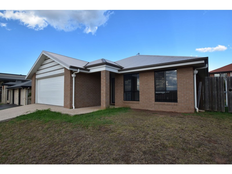 8 Balonne Drive, Glenvale QLD 4350