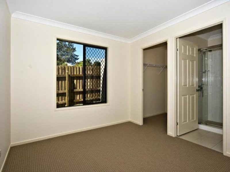 1/2 Swallow Court, Newtown QLD 4350