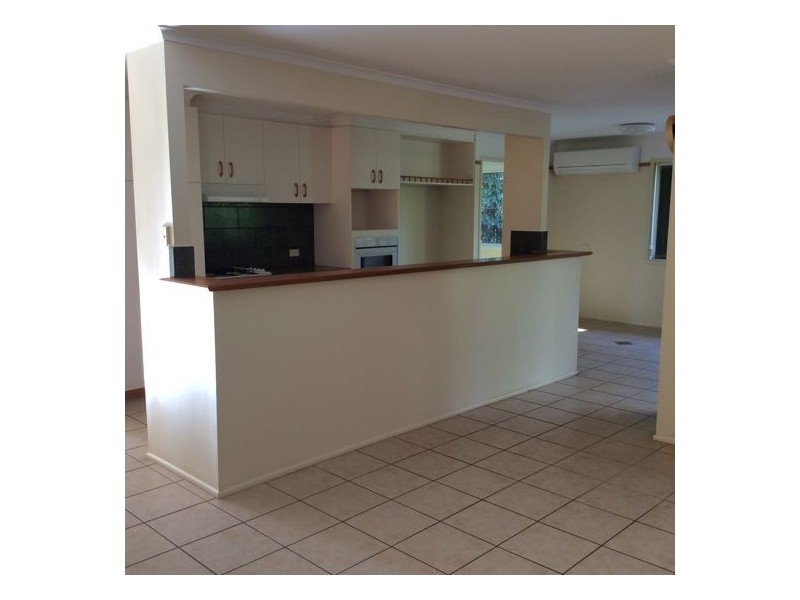 1 Zinnia Court, Middle Ridge QLD 4350