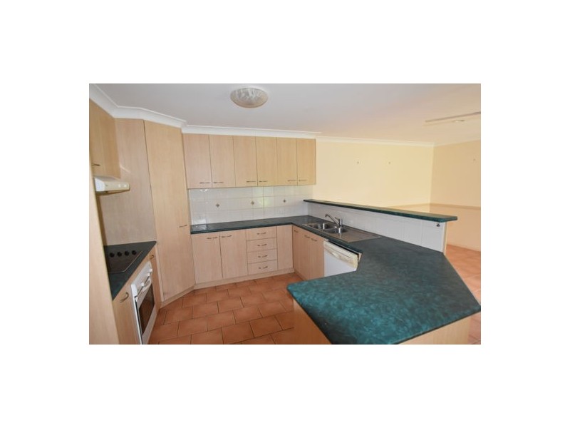 53 Catalina Drive, Wilsonton QLD 4350