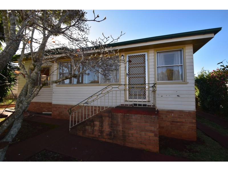 13 Rosewood Street, Toowoomba City QLD 4350