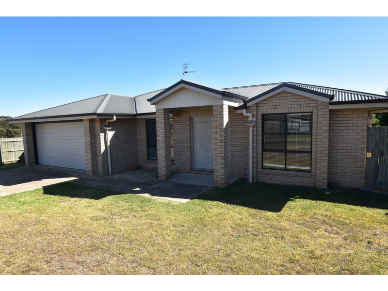 92 Smythe Drive, Highfields QLD 4352