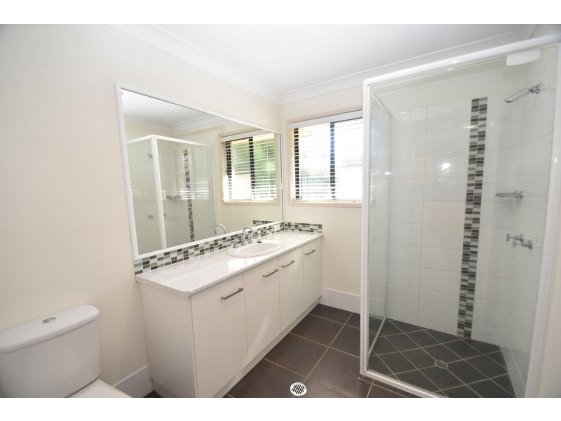 92 Smythe Drive, Highfields QLD 4352