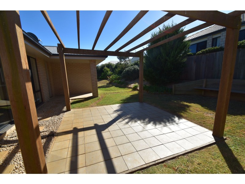 92 Smythe Drive, Highfields QLD 4352