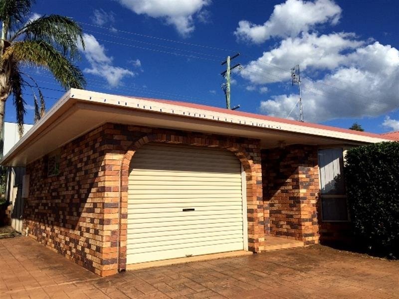 1/2 Beer Court, Kearneys Spring QLD 4350