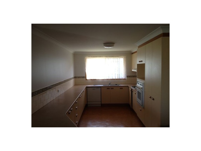 10 Janine Court, Kearneys Spring QLD 4350