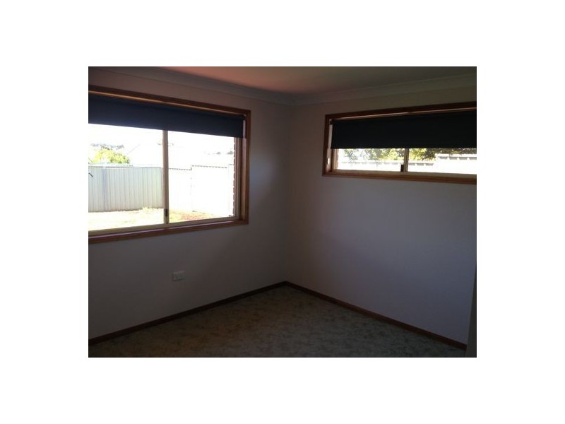 10 Janine Court, Kearneys Spring QLD 4350