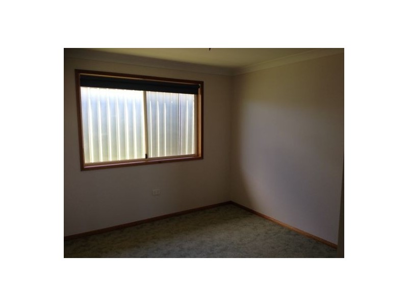 10 Janine Court, Kearneys Spring QLD 4350