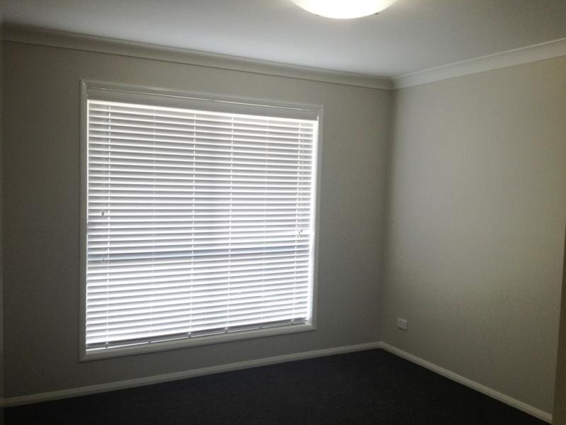 1/5 Nabiac Close, Kearneys Spring QLD 4350