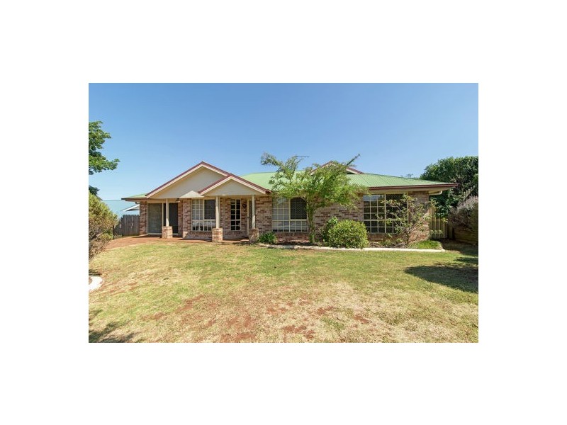9 Kensington Crt, Darling Heights QLD 4350