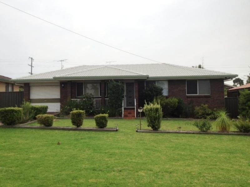 72 Jennifer Crescent, Darling Heights QLD 4350
