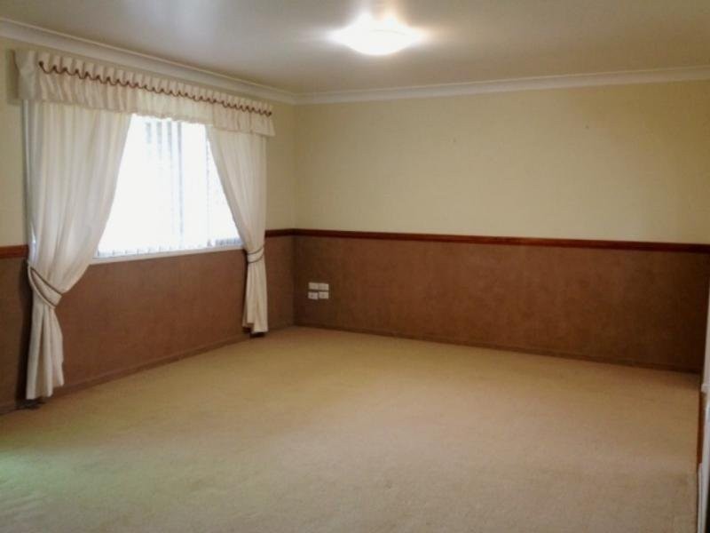 72 Jennifer Crescent, Darling Heights QLD 4350