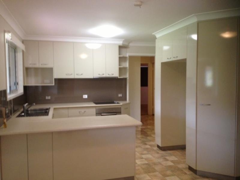 72 Jennifer Crescent, Darling Heights QLD 4350