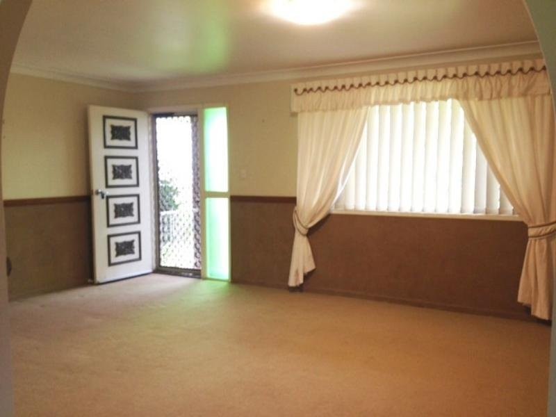 72 Jennifer Crescent, Darling Heights QLD 4350