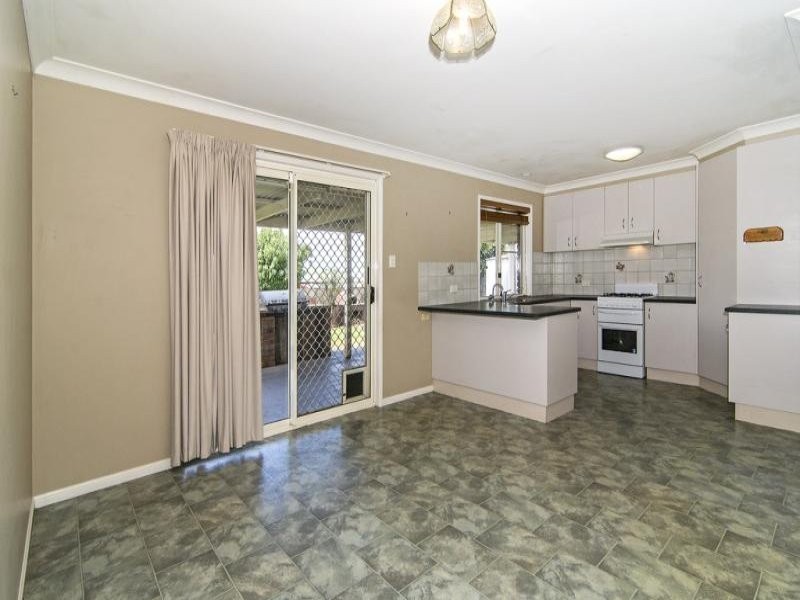 16 Stoneyhurst Court, Glenvale QLD 4350