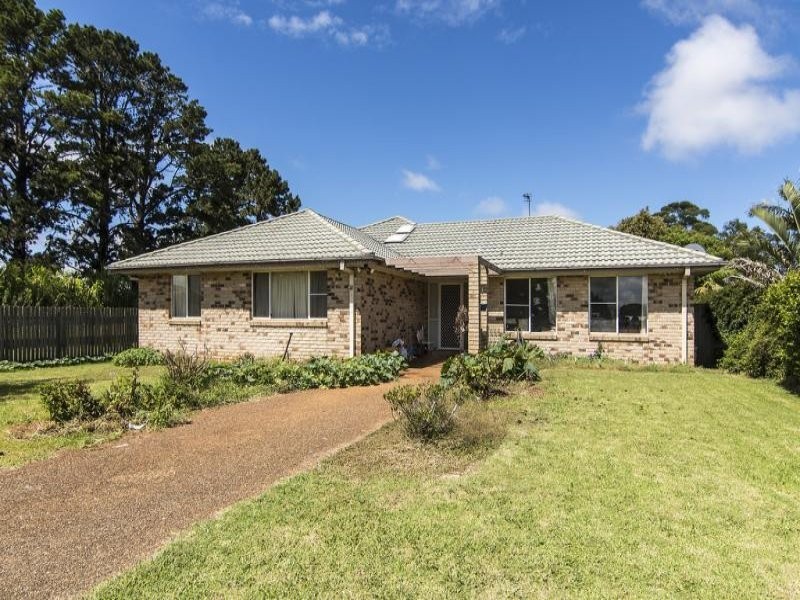 8 Hennenlotter Court, Kearneys Spring QLD 4350