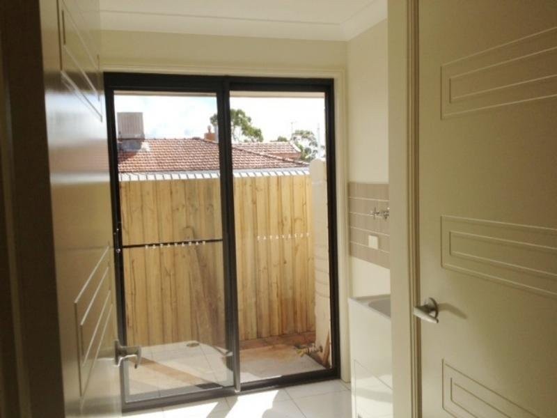 2/9 Loudon Street, South Toowoomba QLD 4350