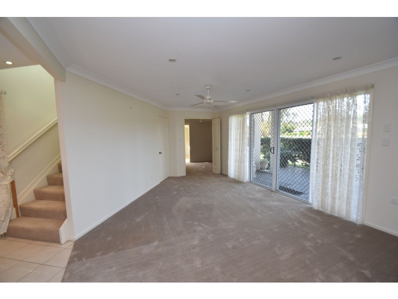 2A Agnes Street, Centenary Heights QLD 4350